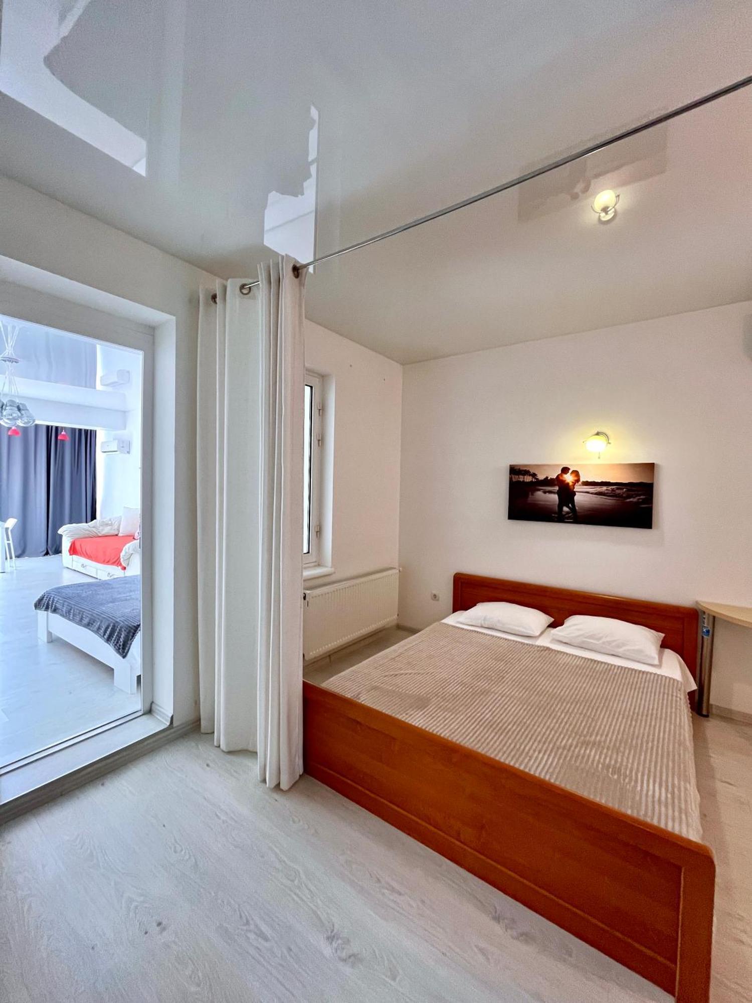 Done Kandybone Apartments Burlach'ya Balka Esterno foto