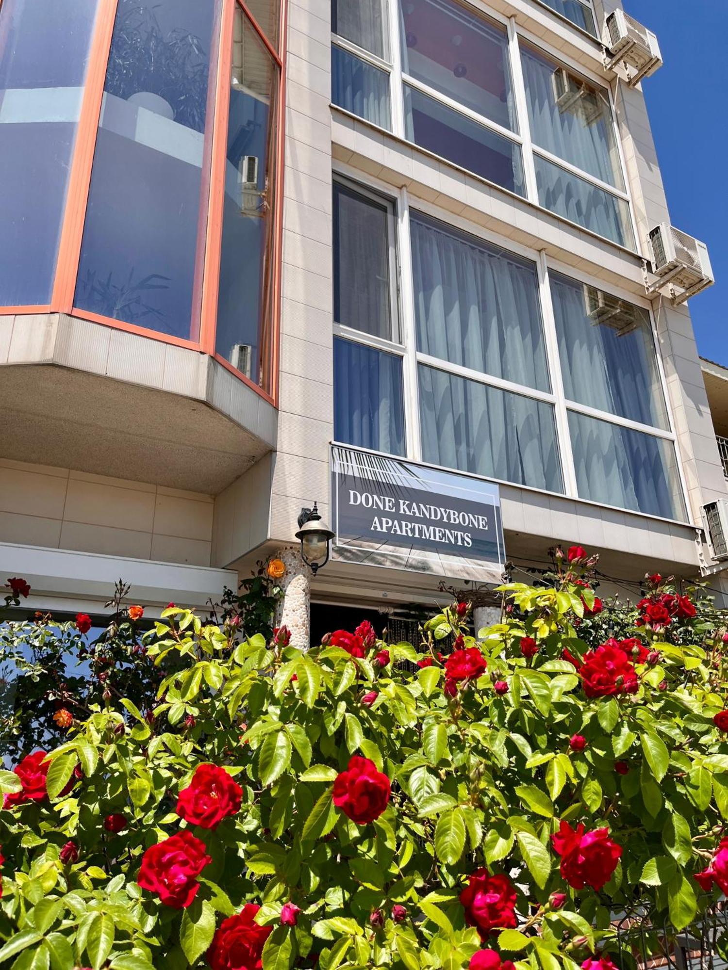 Done Kandybone Apartments Burlach'ya Balka Esterno foto